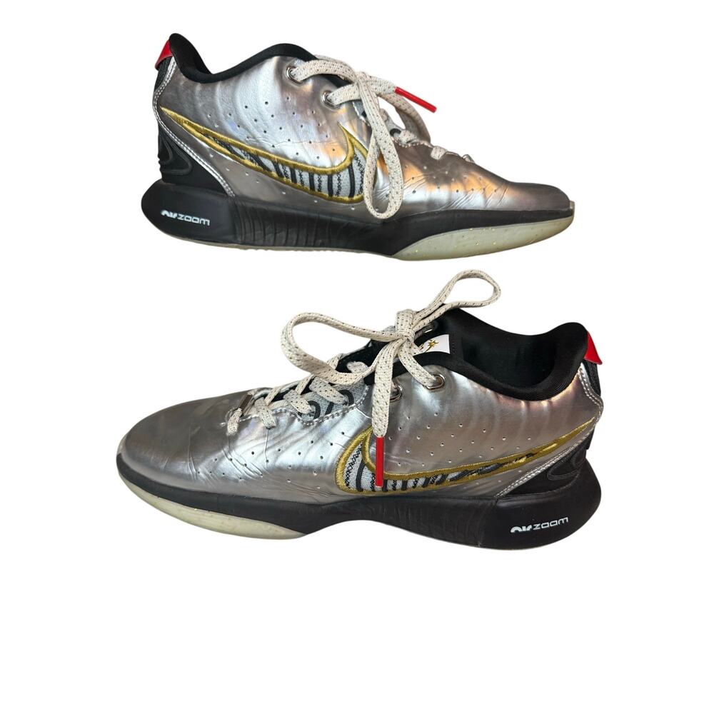 Nike LeBron XXI 21 SE All-Star Sneaker GS Sz 5Y 6.5 W Metallic Silver Gold Shoes
